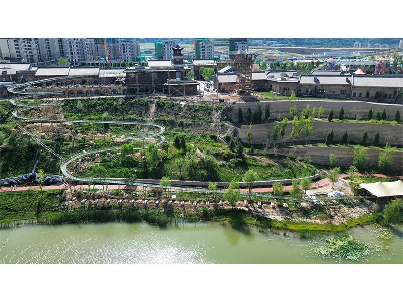 玻璃水滑道+玻璃观景台+天空之镜